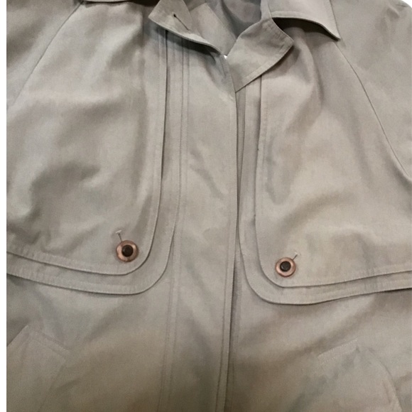 Womens Fitz-Wright trench coat, size 8P - Picture 4 of 7